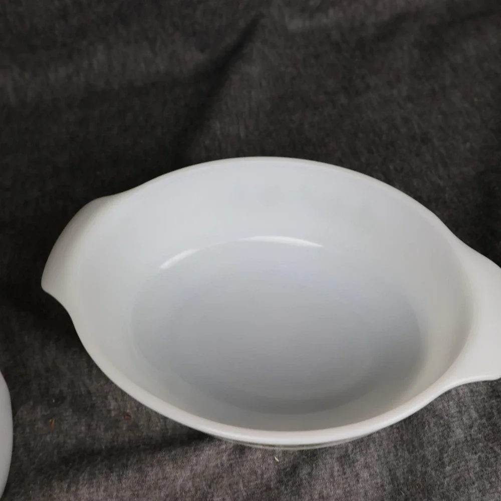 Vintage Fire-King White Oval Casserole Dish 433 1.5 Qt Glass Ovenware USA 11x9